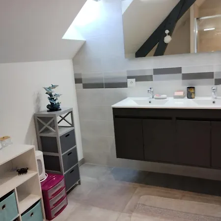 Proche Sortie A10 ホームステイ